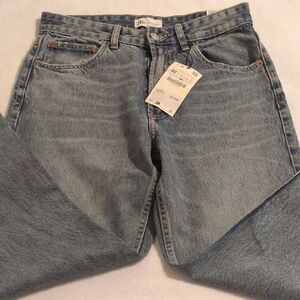 Zara Blue Relaxed Jeans for Effortless Style